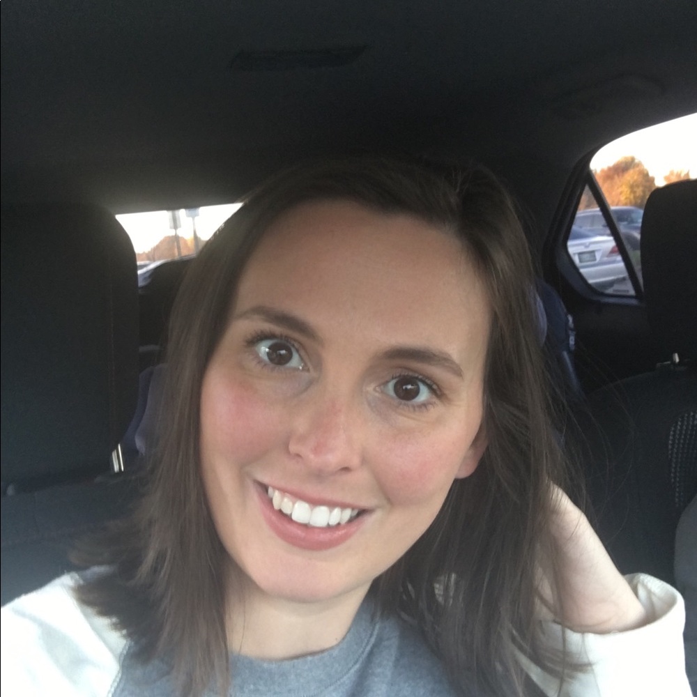 Meet your Posher, Kelly